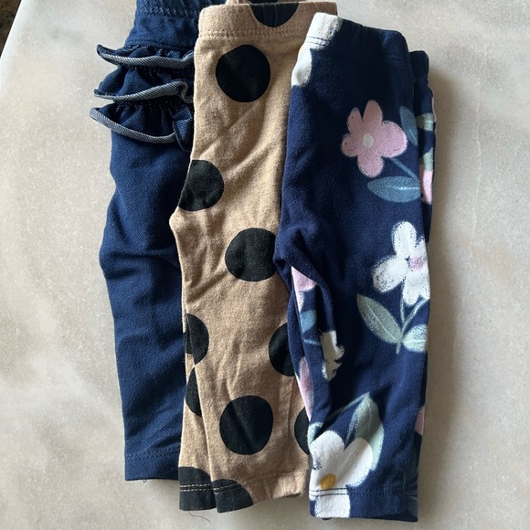 6-9M Pants Lot - Picture 2 of 3